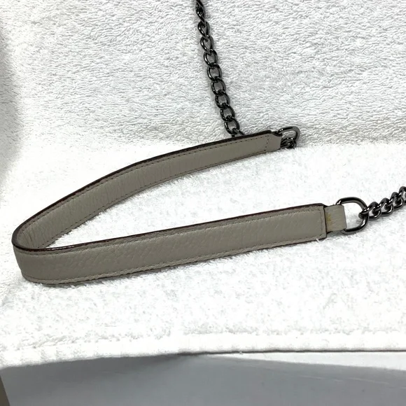 NWOT - Rebecca Minkoff Wallet/Clutch on chain - Picture 12 of 16